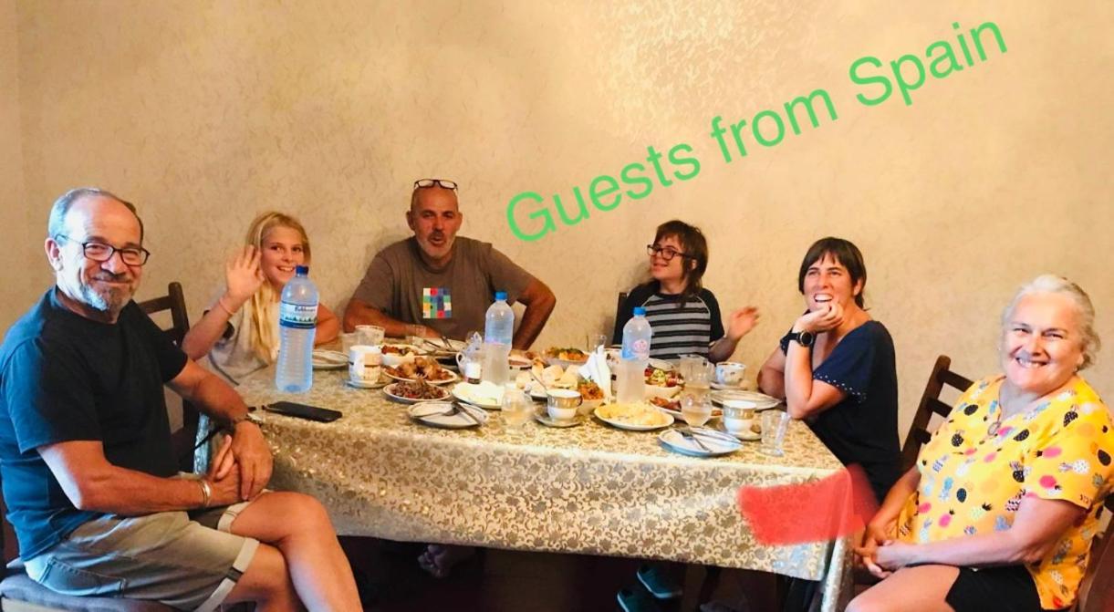 Butichi Guest House Chiatura Екстериор снимка