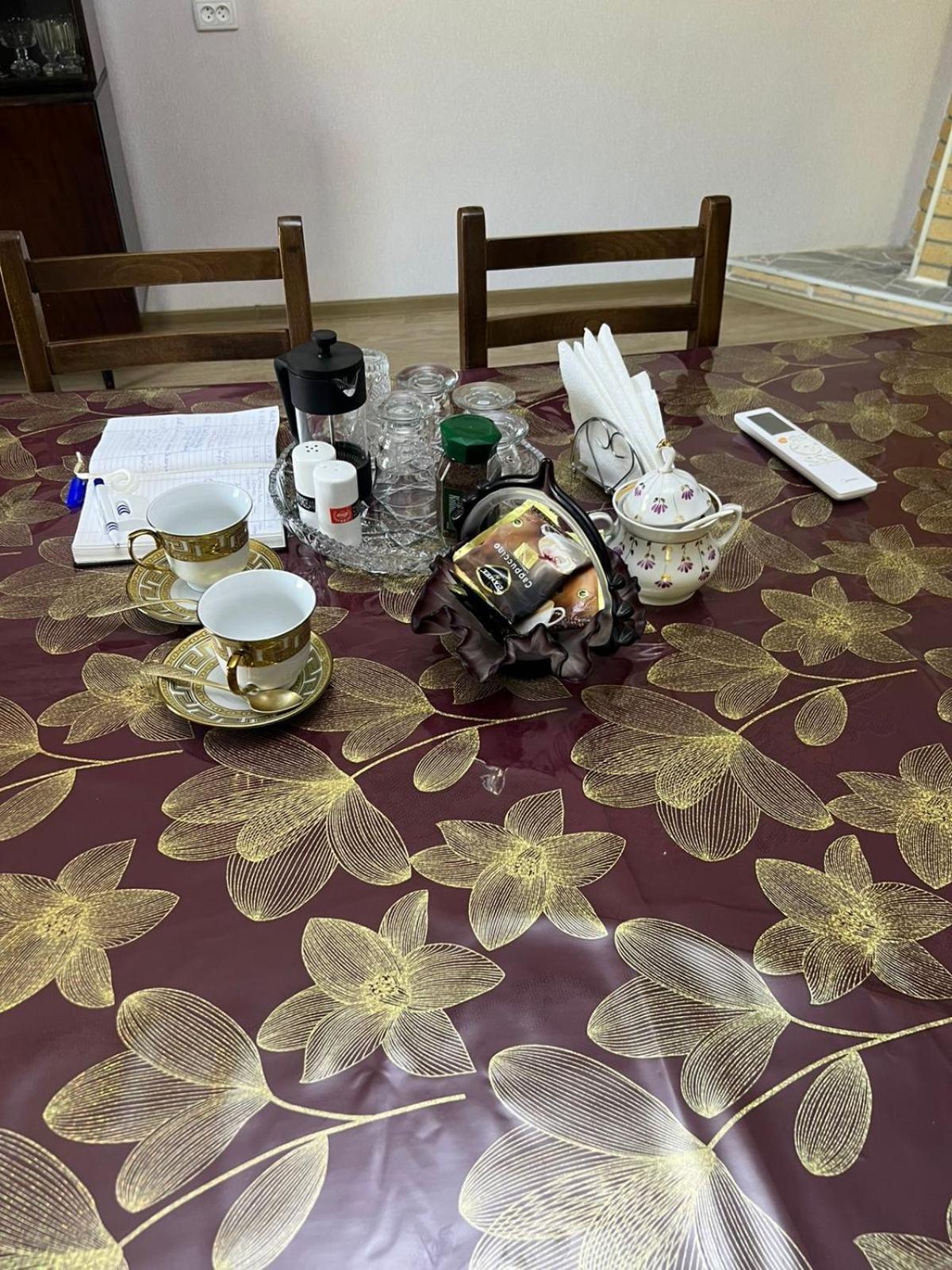 Butichi Guest House Chiatura Екстериор снимка