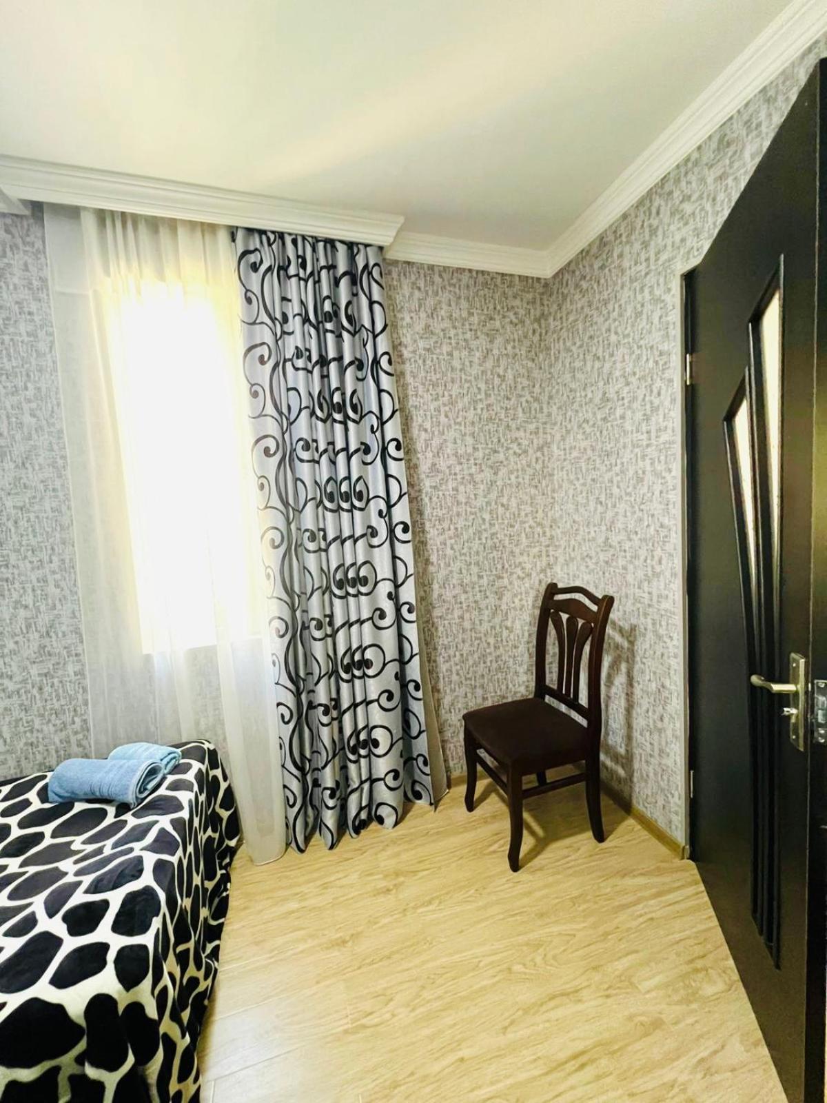 Butichi Guest House Chiatura Екстериор снимка
